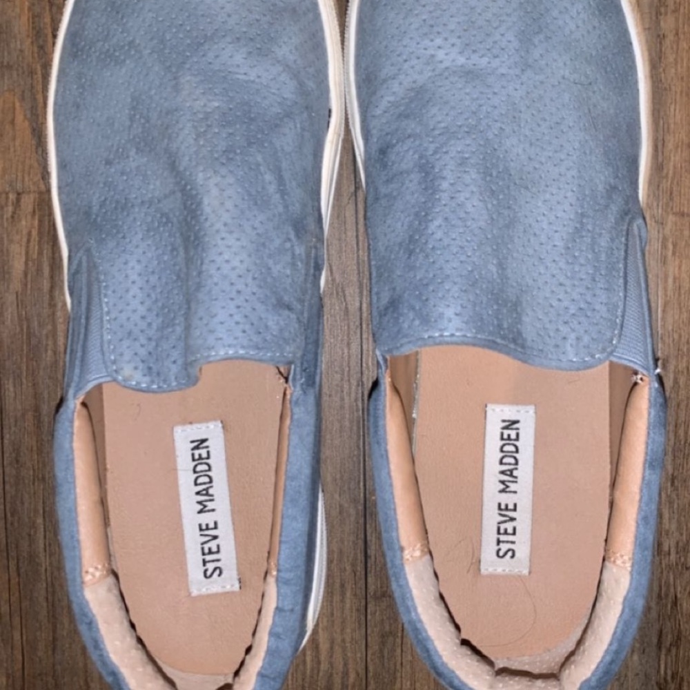 Steve Madden slip-ons